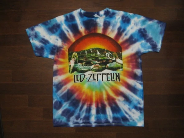 Led Zeppelin - Houses Of The Holy- Tie- Dye / T-shirt